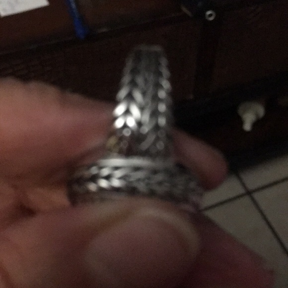 Ring - Picture 3 of 4